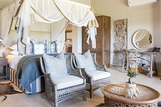 Safaris Down South - Village Lodge at Botlierskop Game Reserve - Superior Room